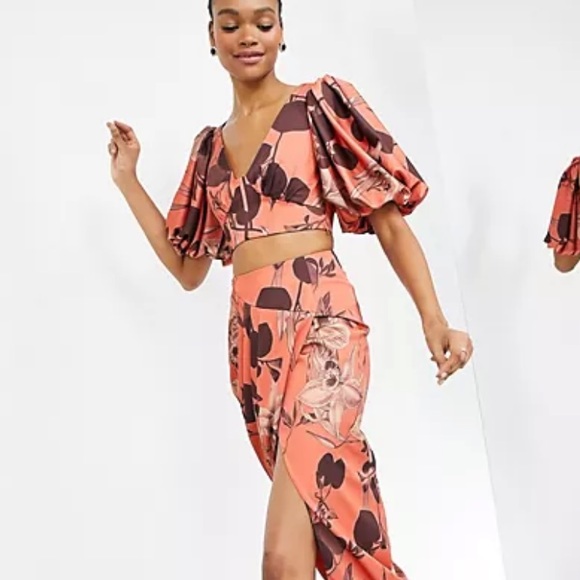 asos editin corset bodice crop top in cinnamin orchird print - Picture 1 of 5